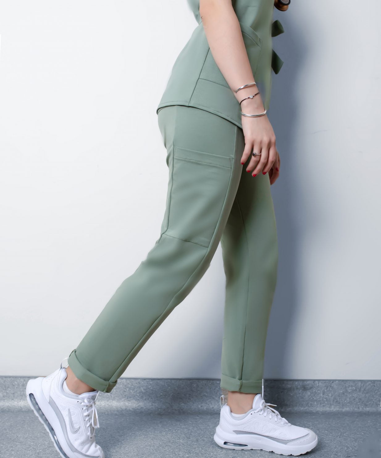 scrub medical kaki costum spital uniforma 1 scrub medical kaki costum spital uniforma 1