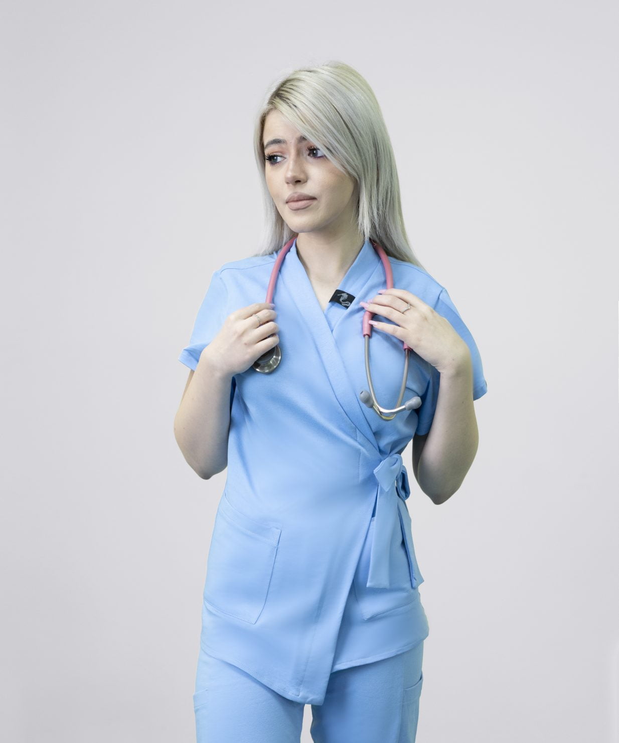 scrub medical bleo costum medical femei uniforma spital 7 scrub medical bleo costum medical femei uniforma spital 7