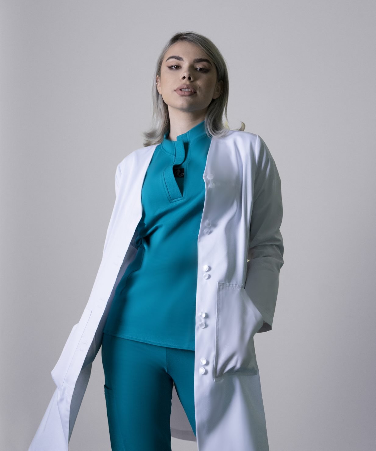 scrub medical turcoaz costum medical femei uniforma spital 5 scrub medical turcoaz costum medical femei uniforma spital 5