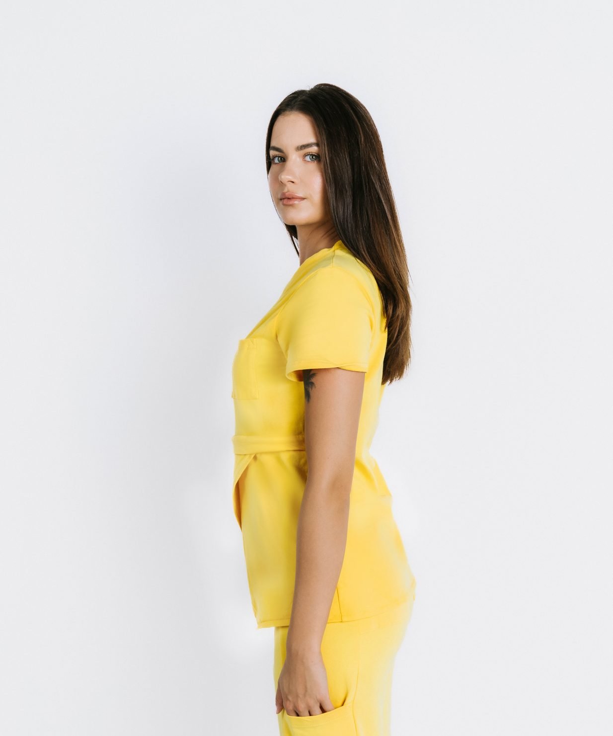 scrub medical galben costum medical bumbac galben5 scrub medical galben costum medical bumbac galben5