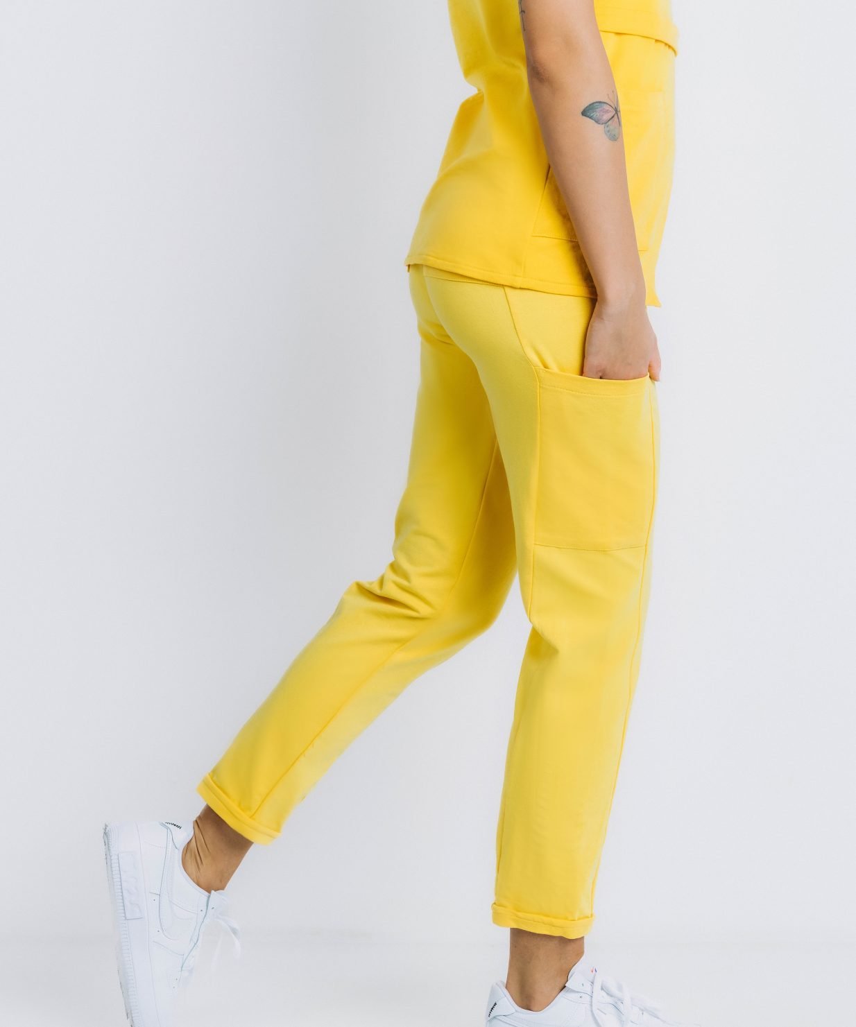 scrub medical galben costum medical bumbac galben6 scrub medical galben costum medical bumbac galben6