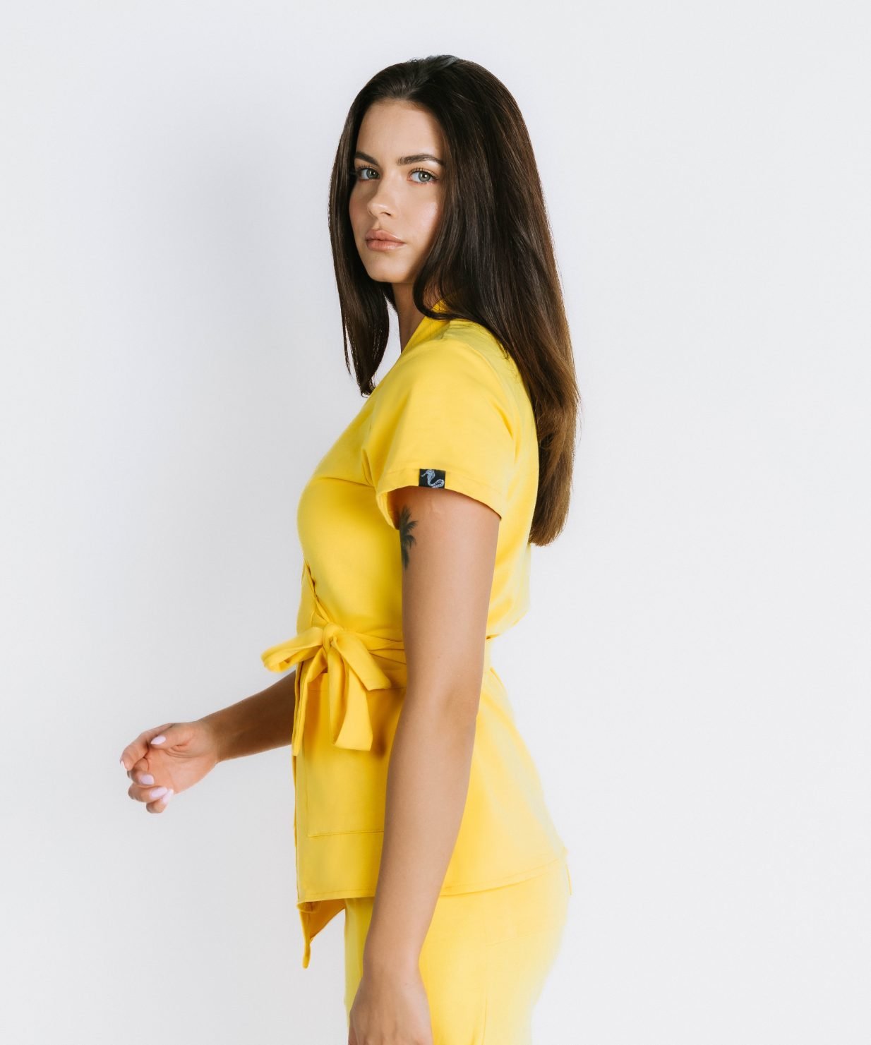 scrub medical galben costum medical bumbac galben8 scrub medical galben costum medical bumbac galben8