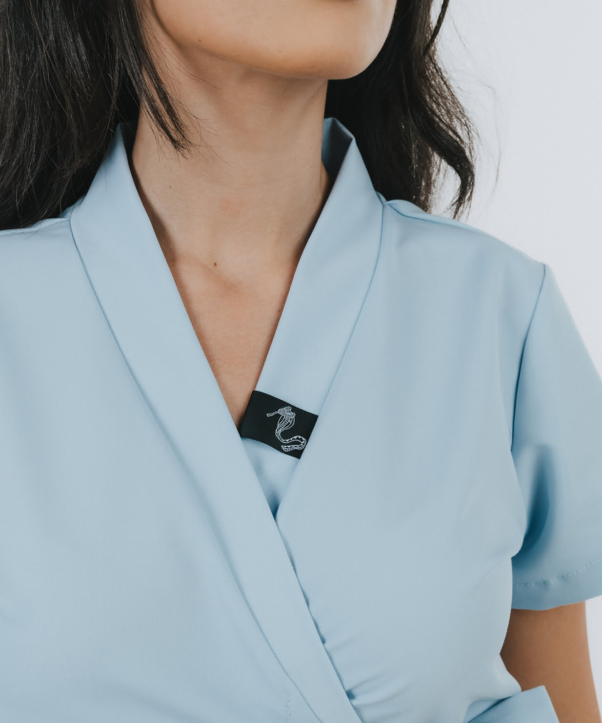 costum medical femei ice blue uniforma medicala ice blue405 costum medical femei ice blue uniforma medicala ice blue405