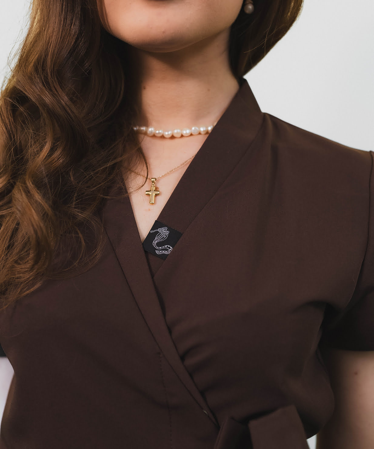 costum medical ciocolata femei uniforma medicala5