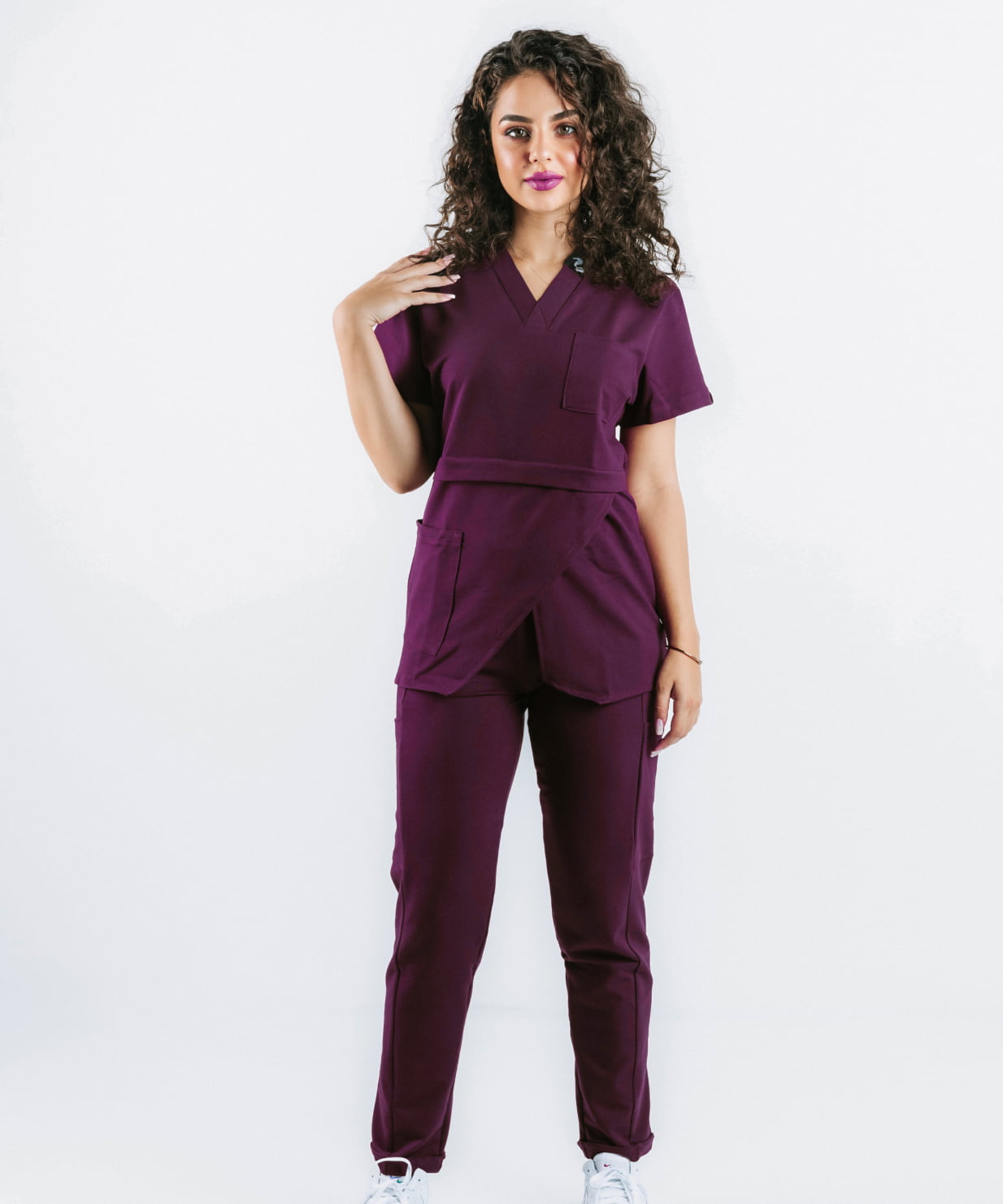 costum medical mov pruna femei uniforma medicala 11 costum medical mov pruna femei uniforma medicala 11