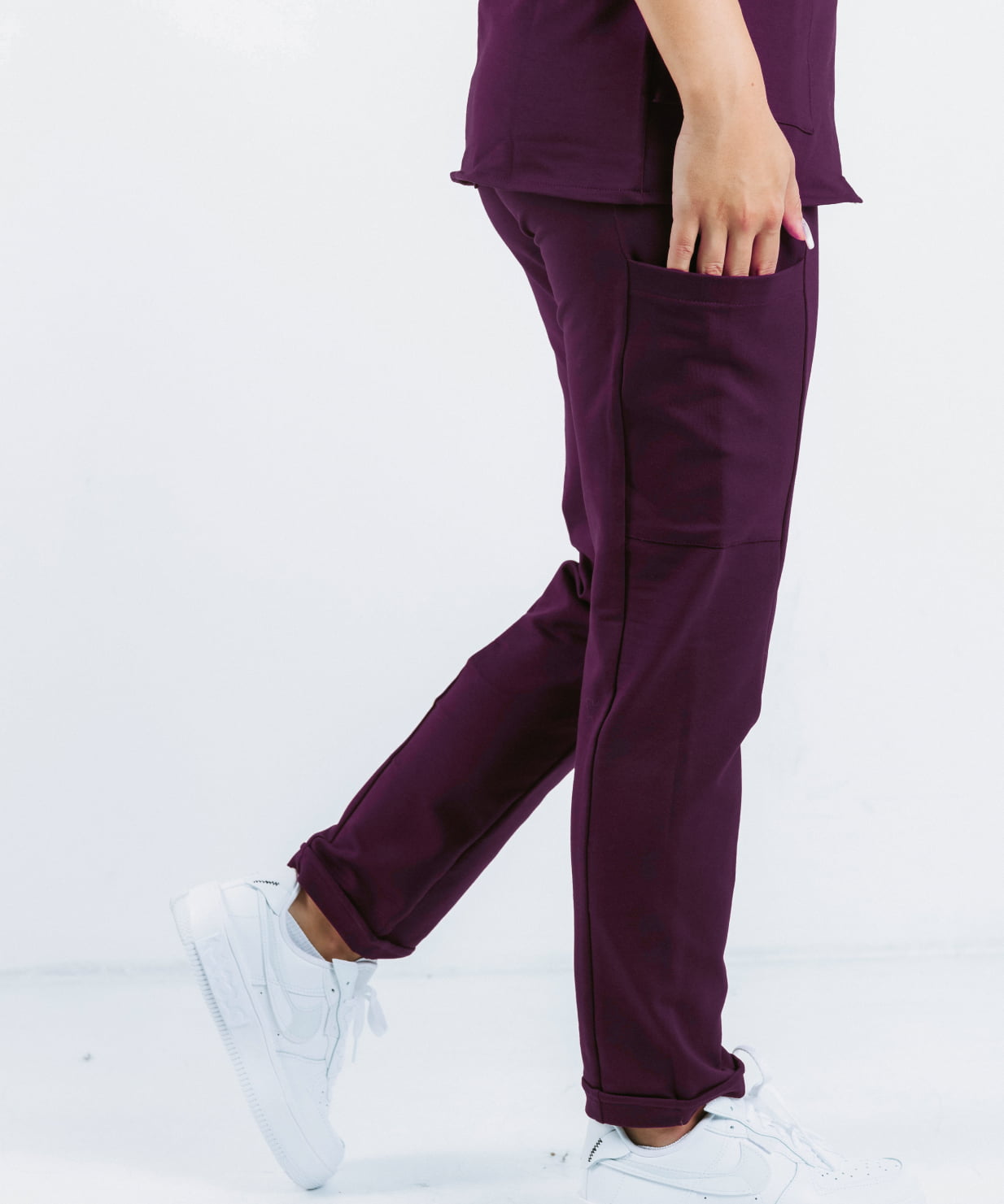 costum medical mov pruna femei uniforma medicala 18 costum medical mov pruna femei uniforma medicala 18