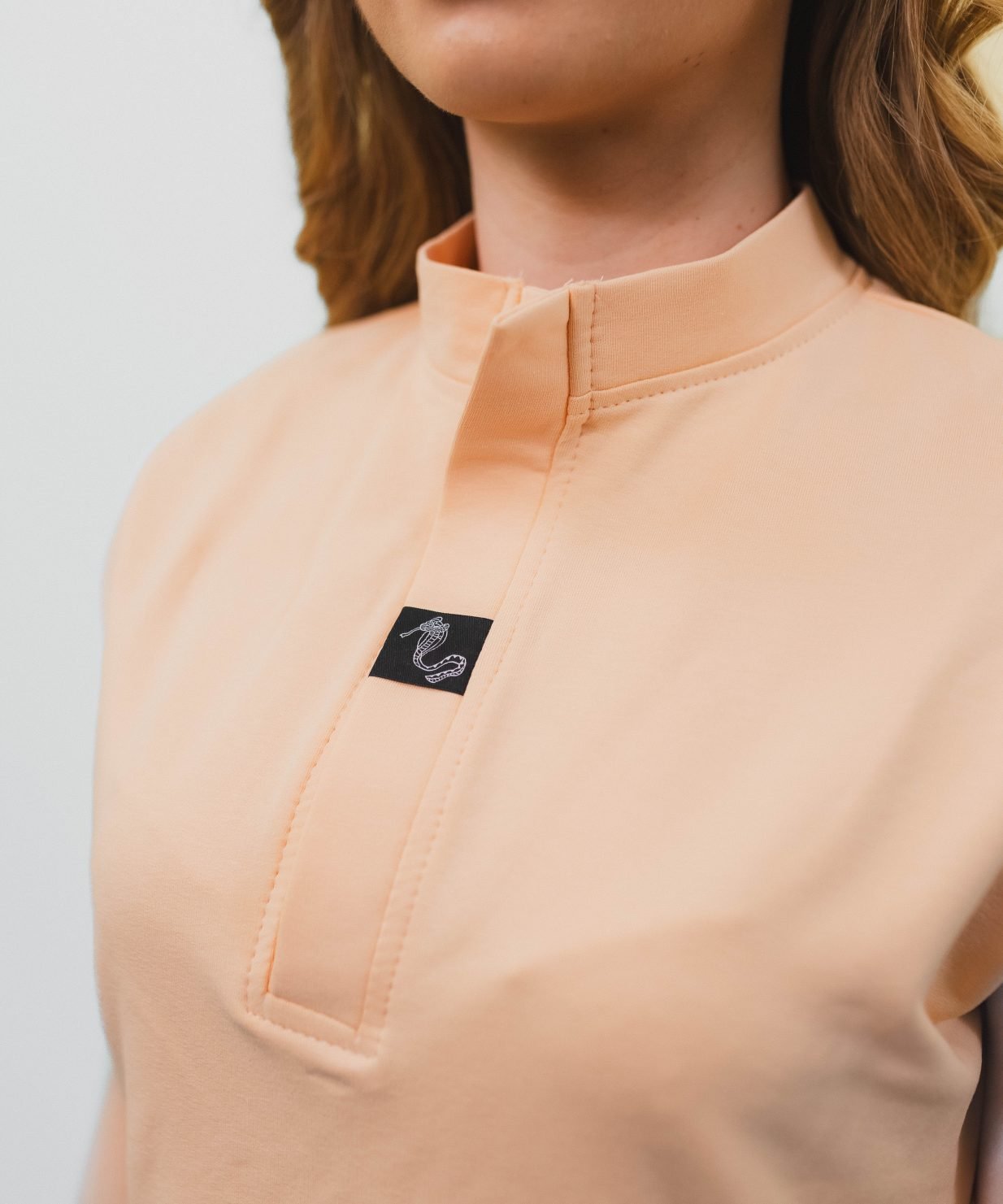 costum medical peach fuzz femei uniforma medicala 6