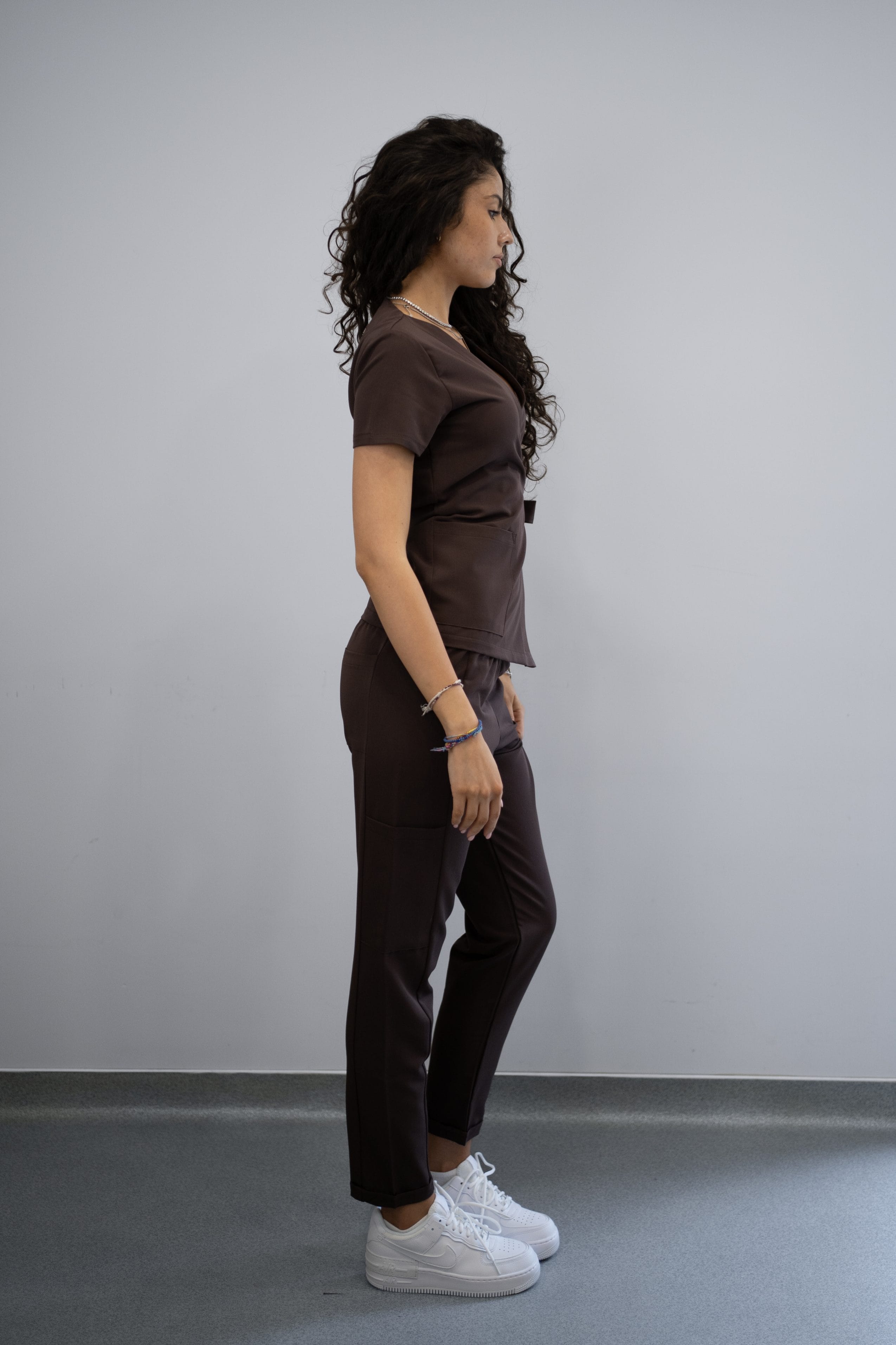 Costum medical nou choco uniforma medicala femei 7 scaled
