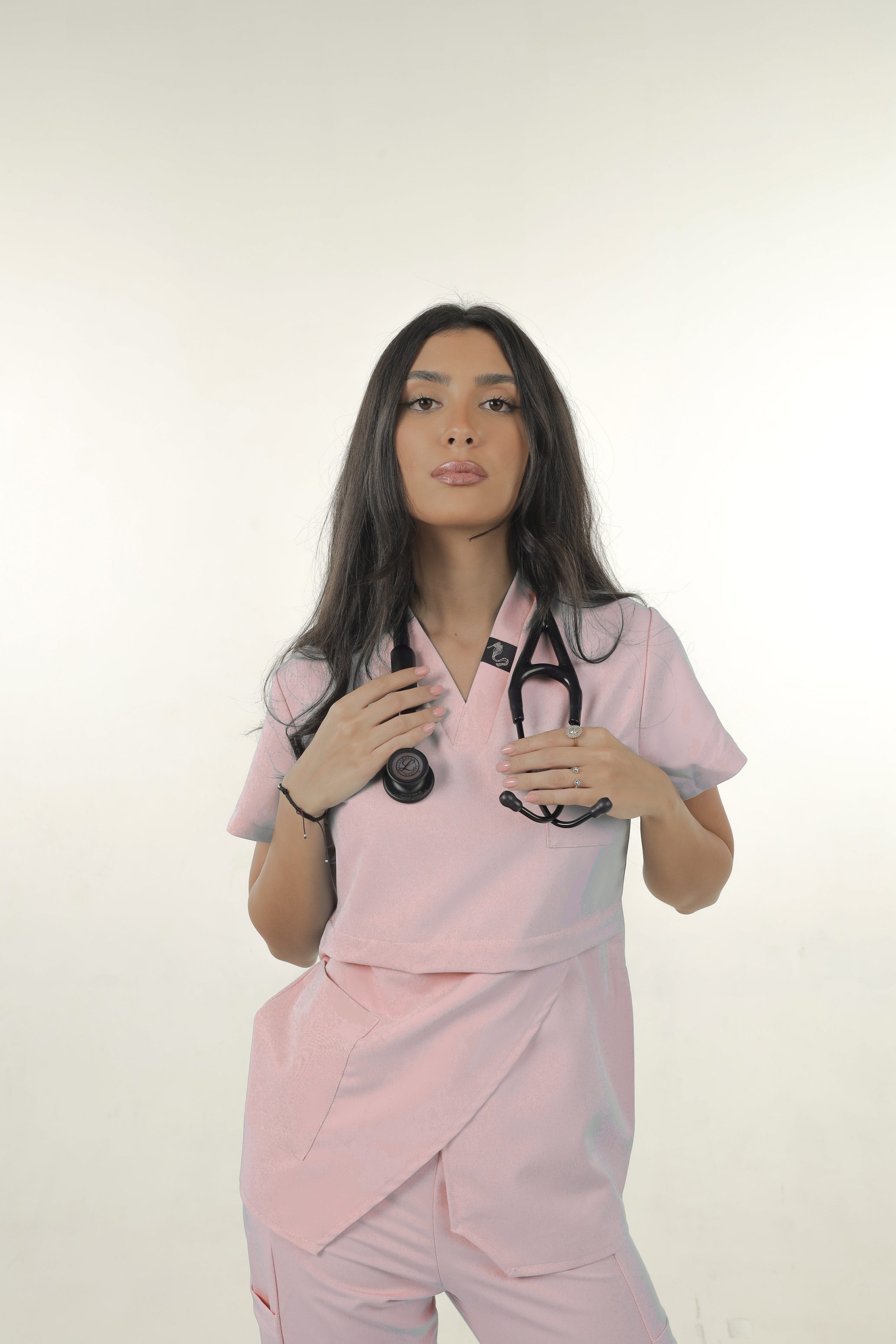 costum medical cottoncandy pink femei uniforma 15 scaled