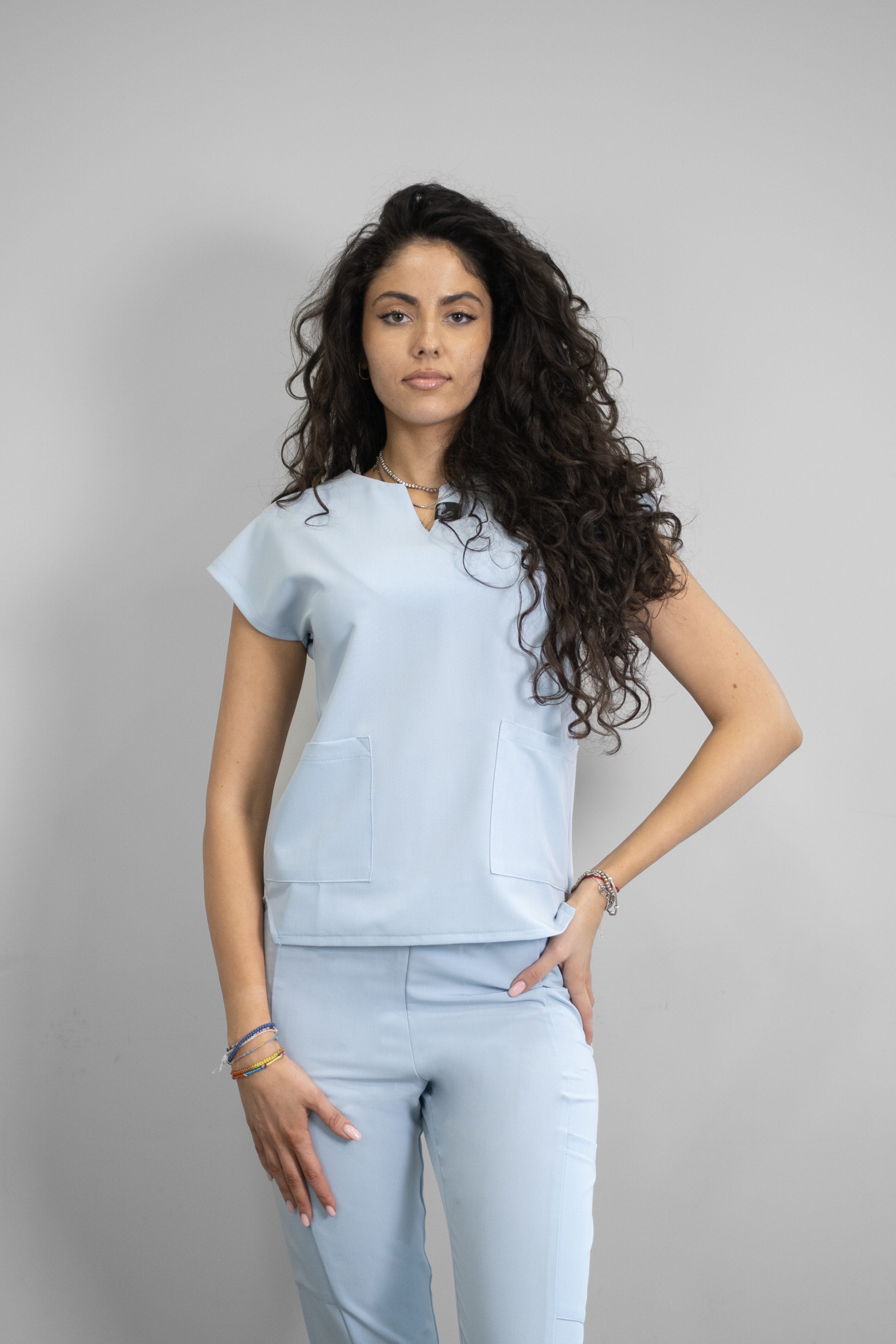 scrub medical Ice blue uniforma medicala bleo femei 1 scaled