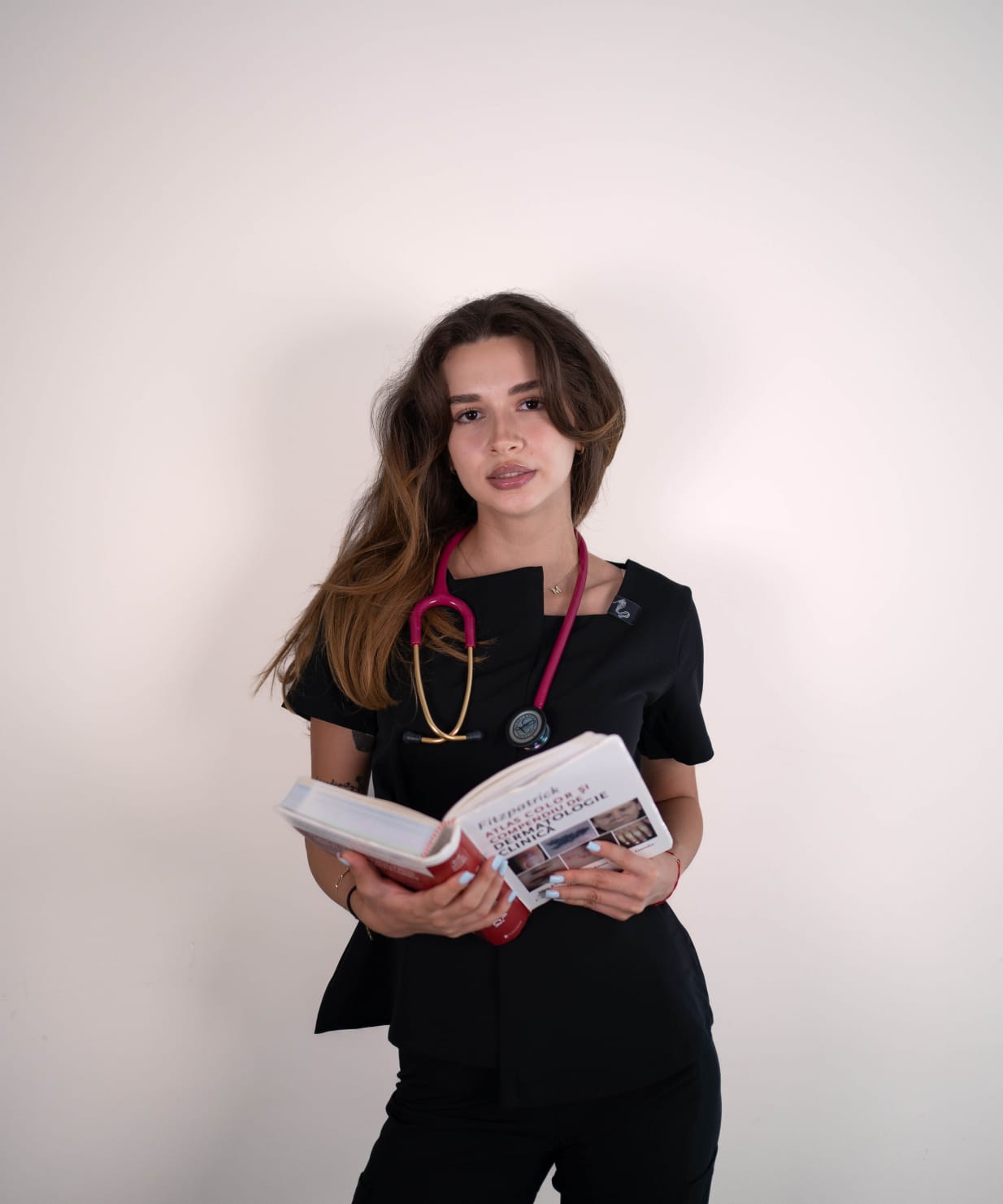 Set costum medical negru3 Set costum medical negru3